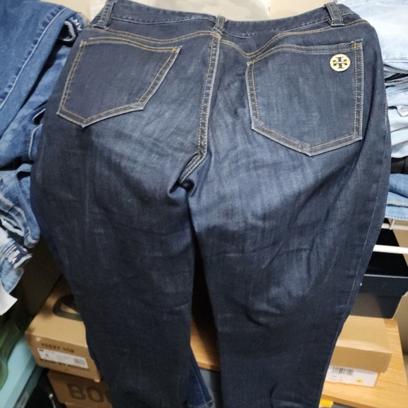 Jean - Picture 2 of 3